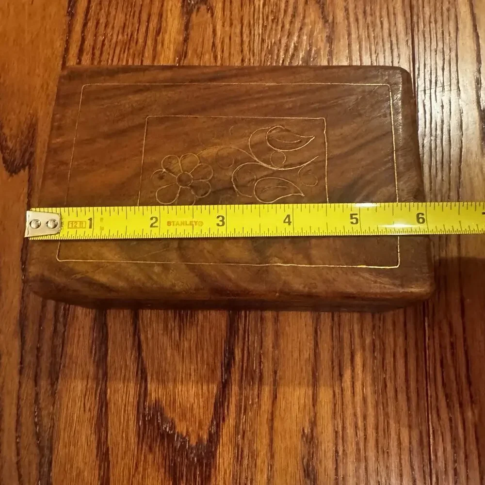 Wooden Box Hand Carved Brass‎ Inlaid Floral Hinged India Vtg Trinket Pen Artisan